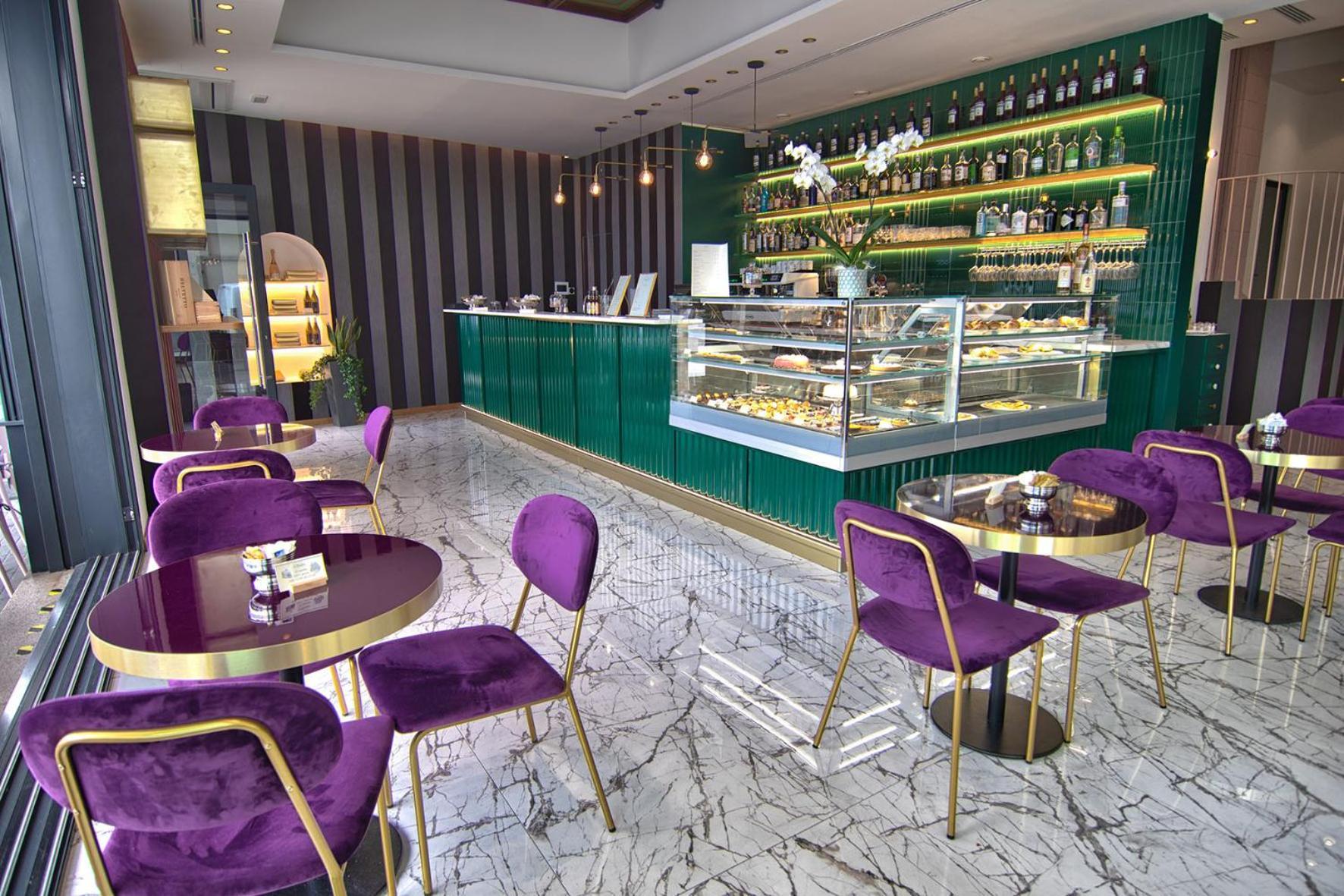 Gigi Suites&Apartments สเตรซา ภายนอก รูปภาพ